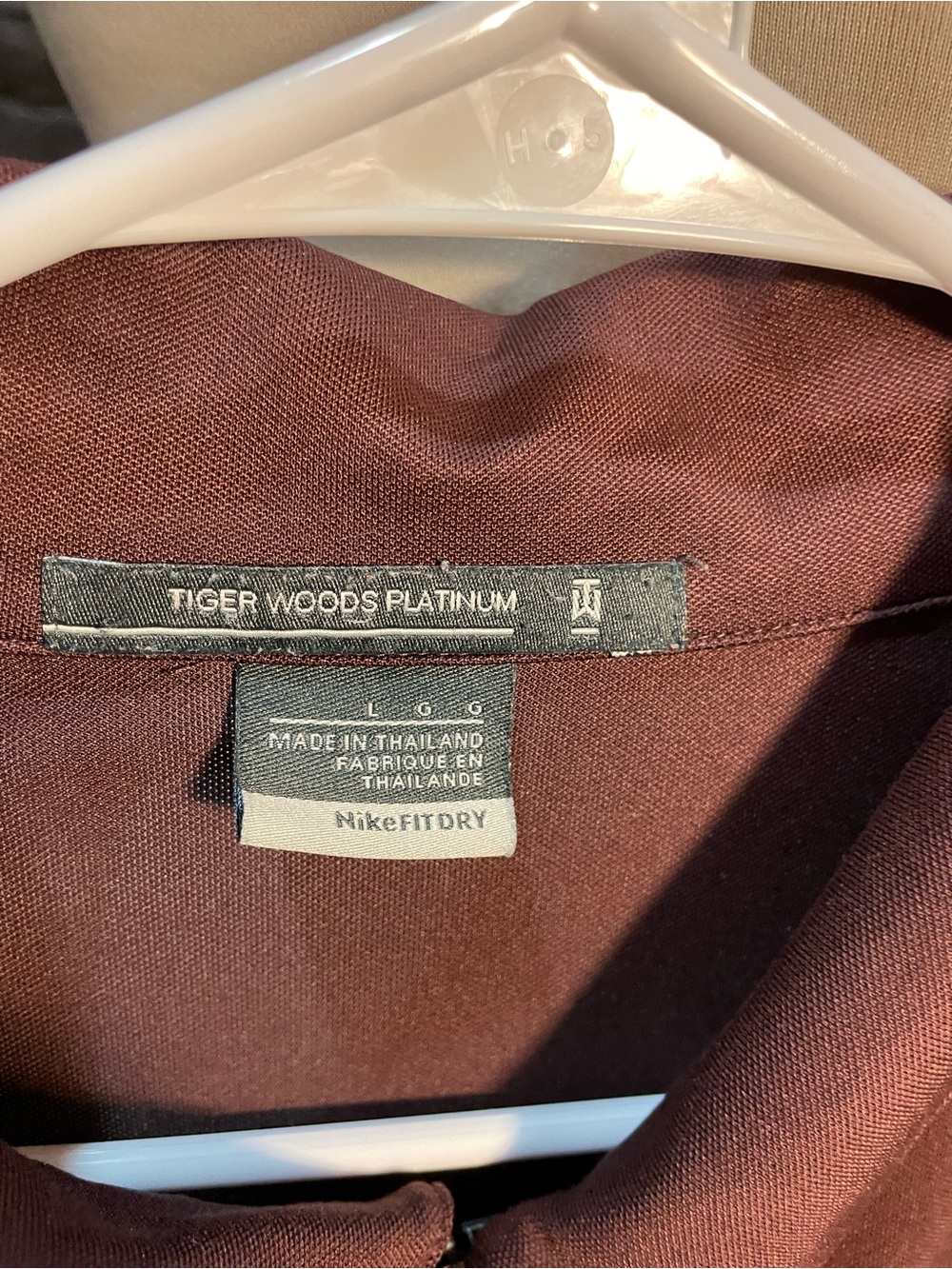 Tiger Woods Platinum Men’s Casual Button-Down Shirt - Maroon